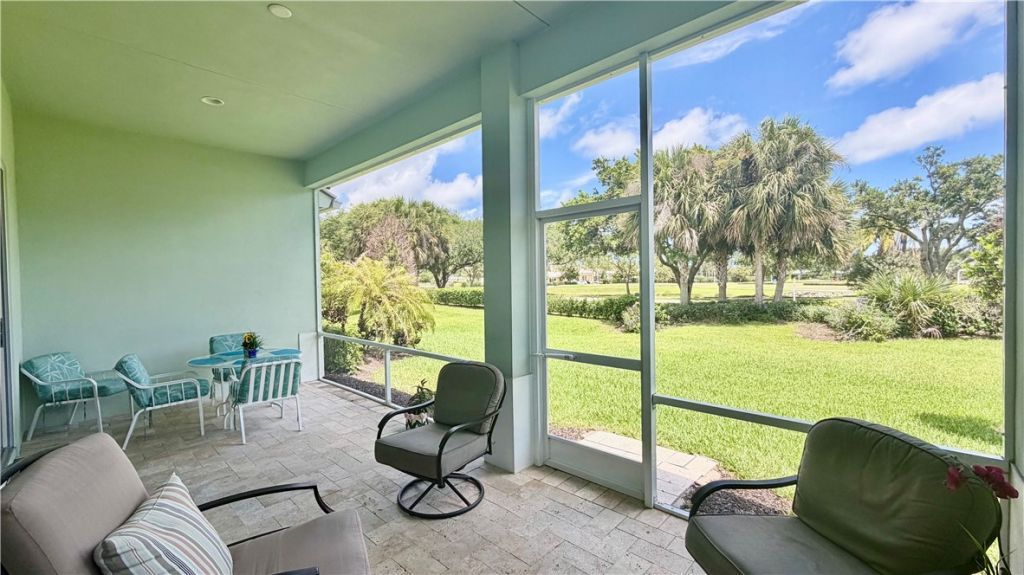 1330 Saint Catherines Circle, Vero Beach, FL 32967 Photo