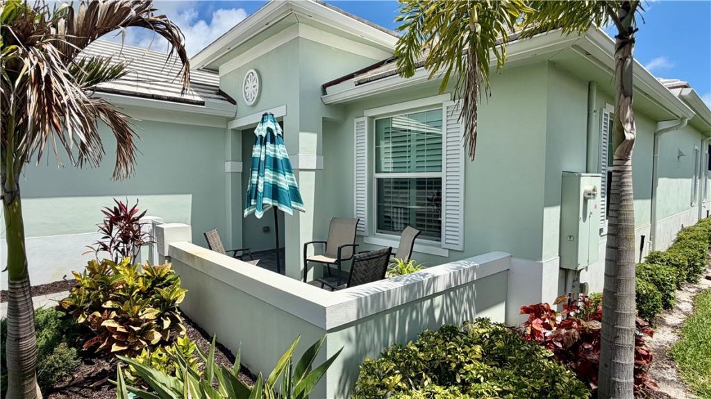 1330 Saint Catherines Circle, Vero Beach, FL 32967 Photo