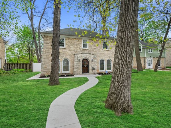 5680 N 34th St, Milwaukee, WI 53209