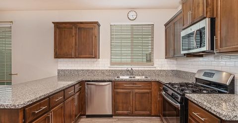 132 Ivy St, Roseville, CA 95678 Photo