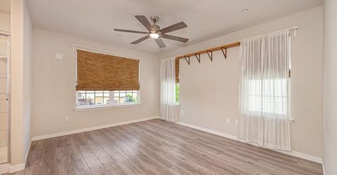 132 Ivy St, Roseville, CA 95678 Photo
