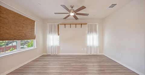 132 Ivy St, Roseville, CA 95678 Photo