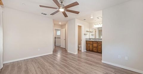 132 Ivy St, Roseville, CA 95678 Photo