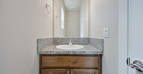 132 Ivy St, Roseville, CA 95678 Photo