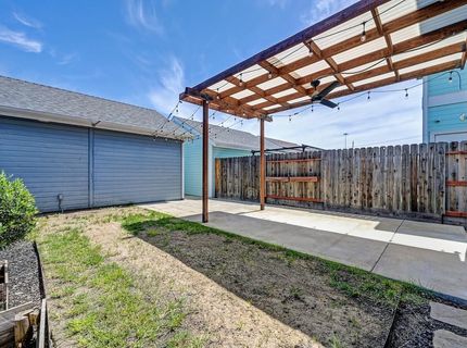 132 Ivy St, Roseville, CA 95678 Photo