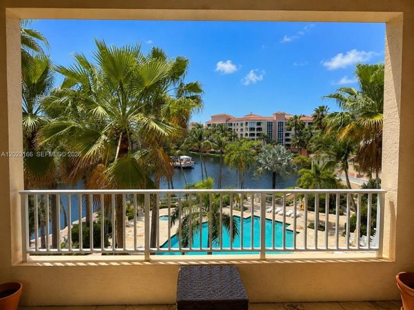 711 Crandon Blvd , Unit 402, Key Biscayne, FL 33149