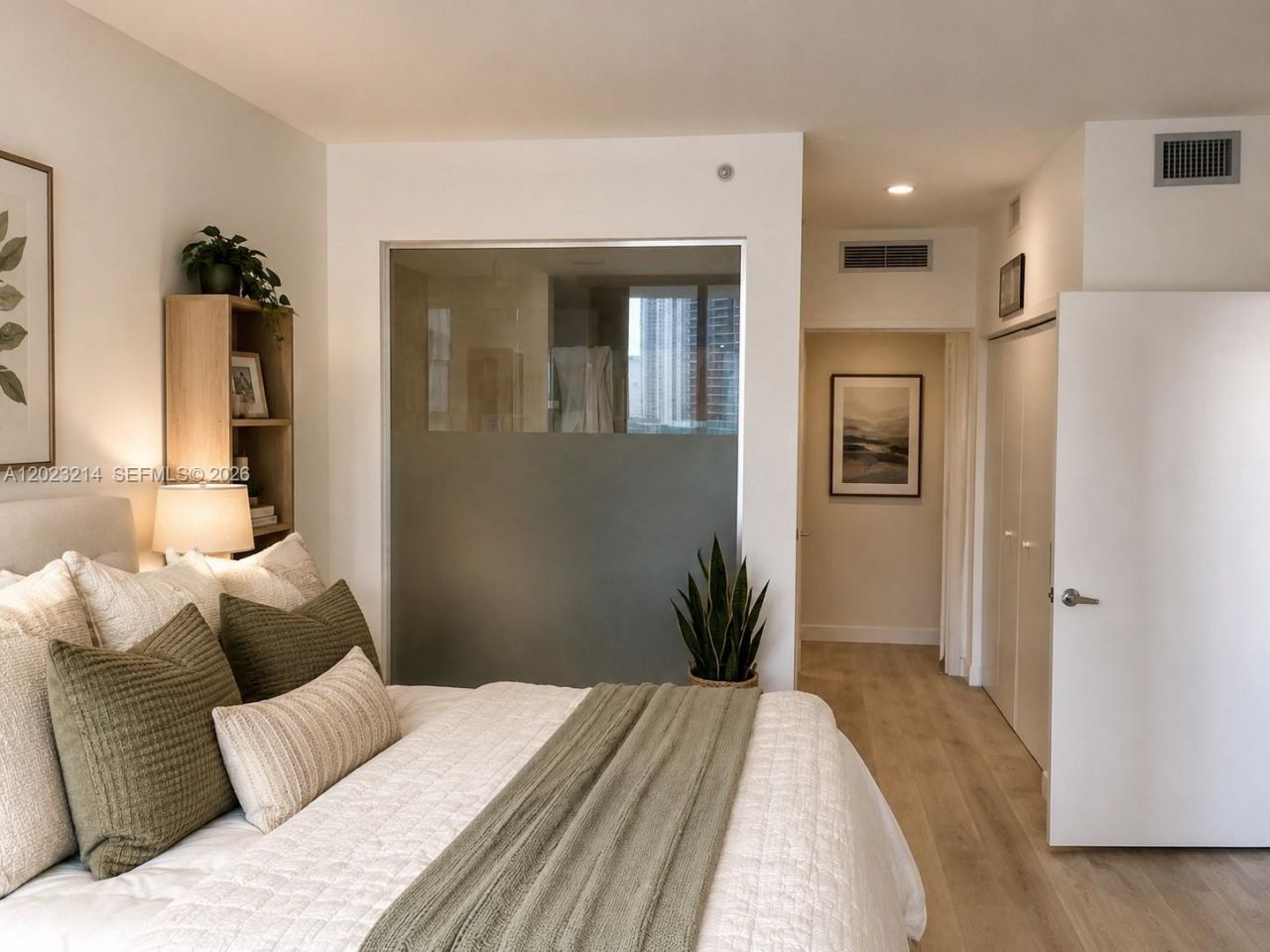 90 SW 3 St, Unit 2614, Miami, FL 33130 Photo