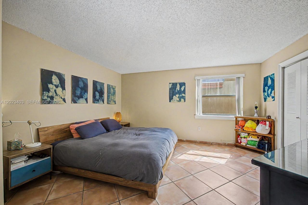 10233 NW 9th St Cir , Unit 214-1, Miami, FL 33172 Photo