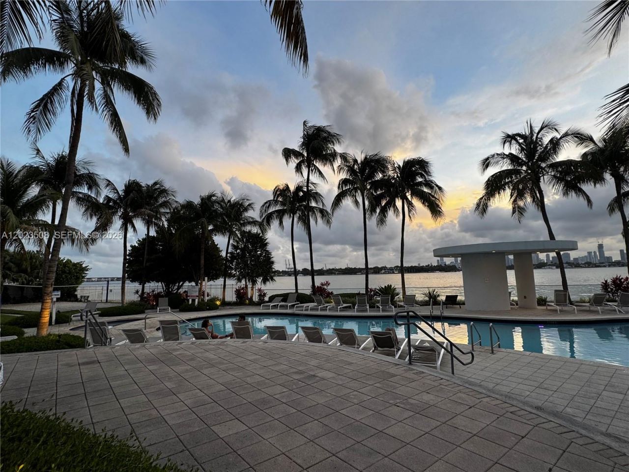1330 West Ave , Unit 2405, Miami Beach, FL 33139 Photo