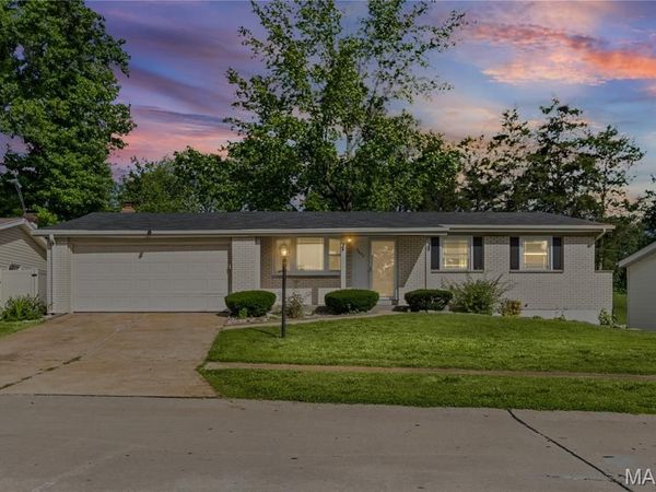 2607 Camino Drive, Unincorporated, MO 63125