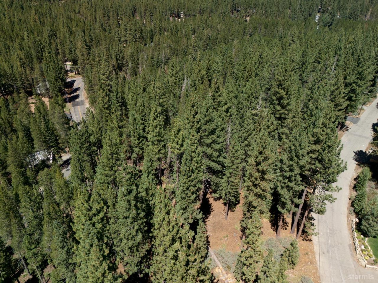 1594 Canienaga Street, South Lake Tahoe, CA 96150 Main Photo