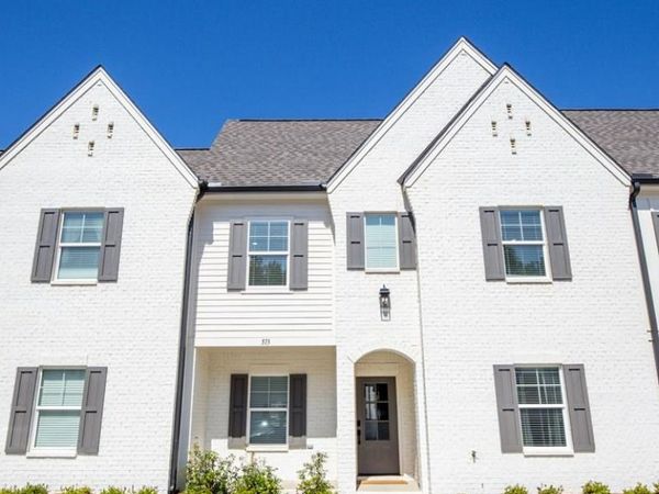 513 Meadow Crest Circle, Oxford, MS 38655