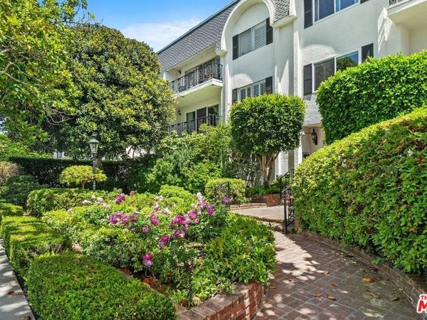 404 San Vicente Boulevard, Unit 201, Santa Monica, CA 90402