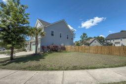 209 Yeamans Way photo 4