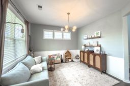 209 Yeamans Way photo 4