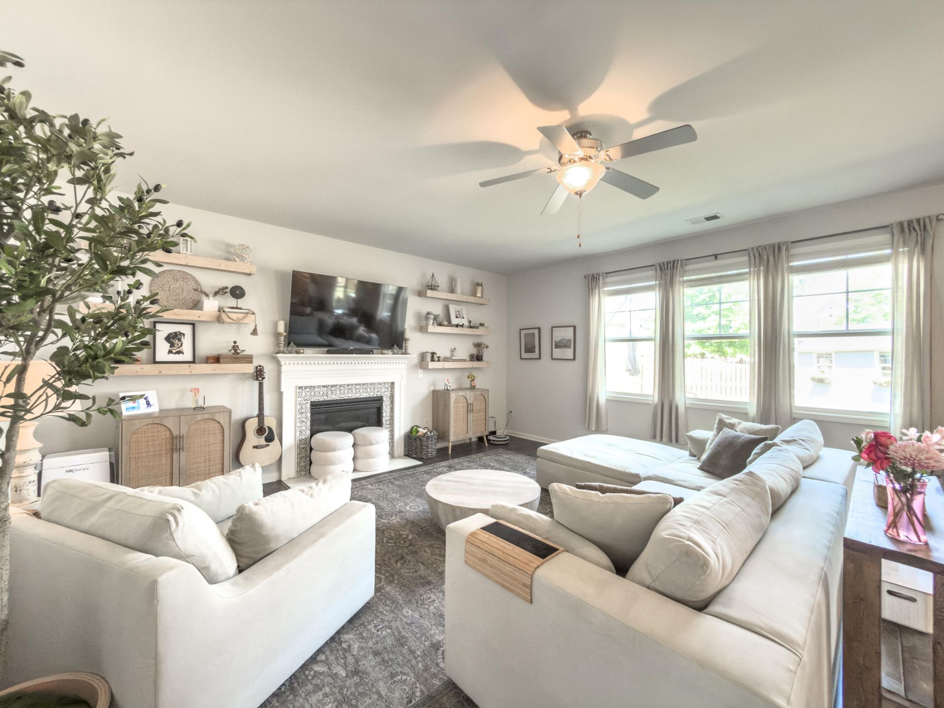 209 Yeamans Way Photo 5