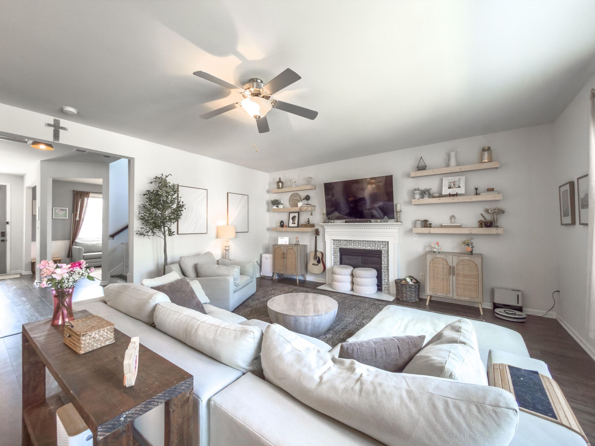 209 Yeamans Way Photo 8