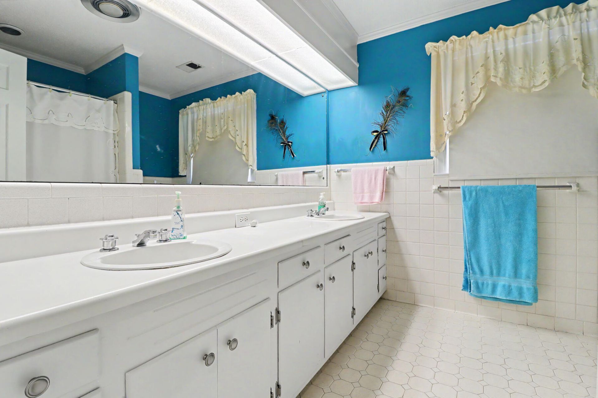 2824 Camden Road Photo 35