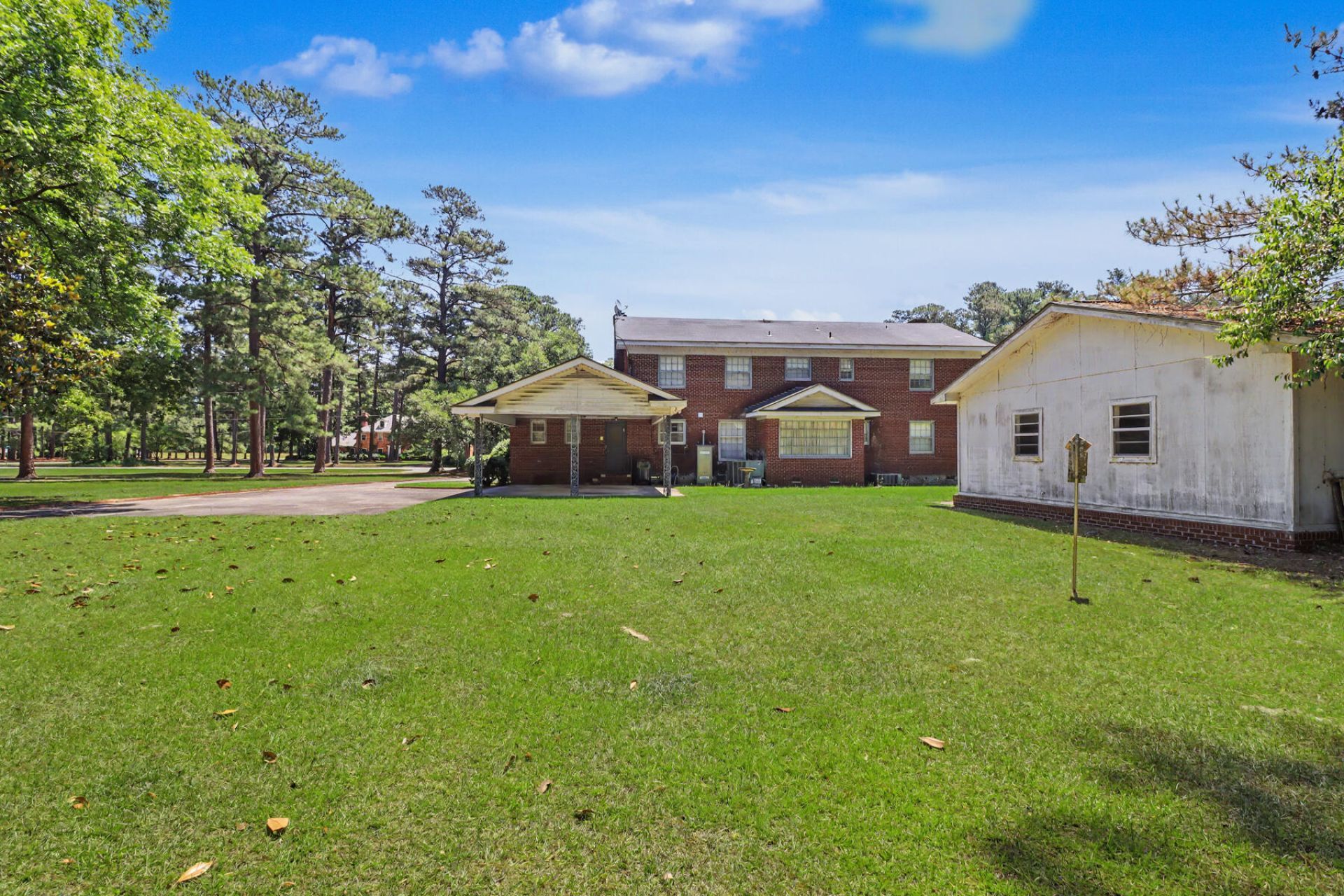 2824 Camden Road Photo 39