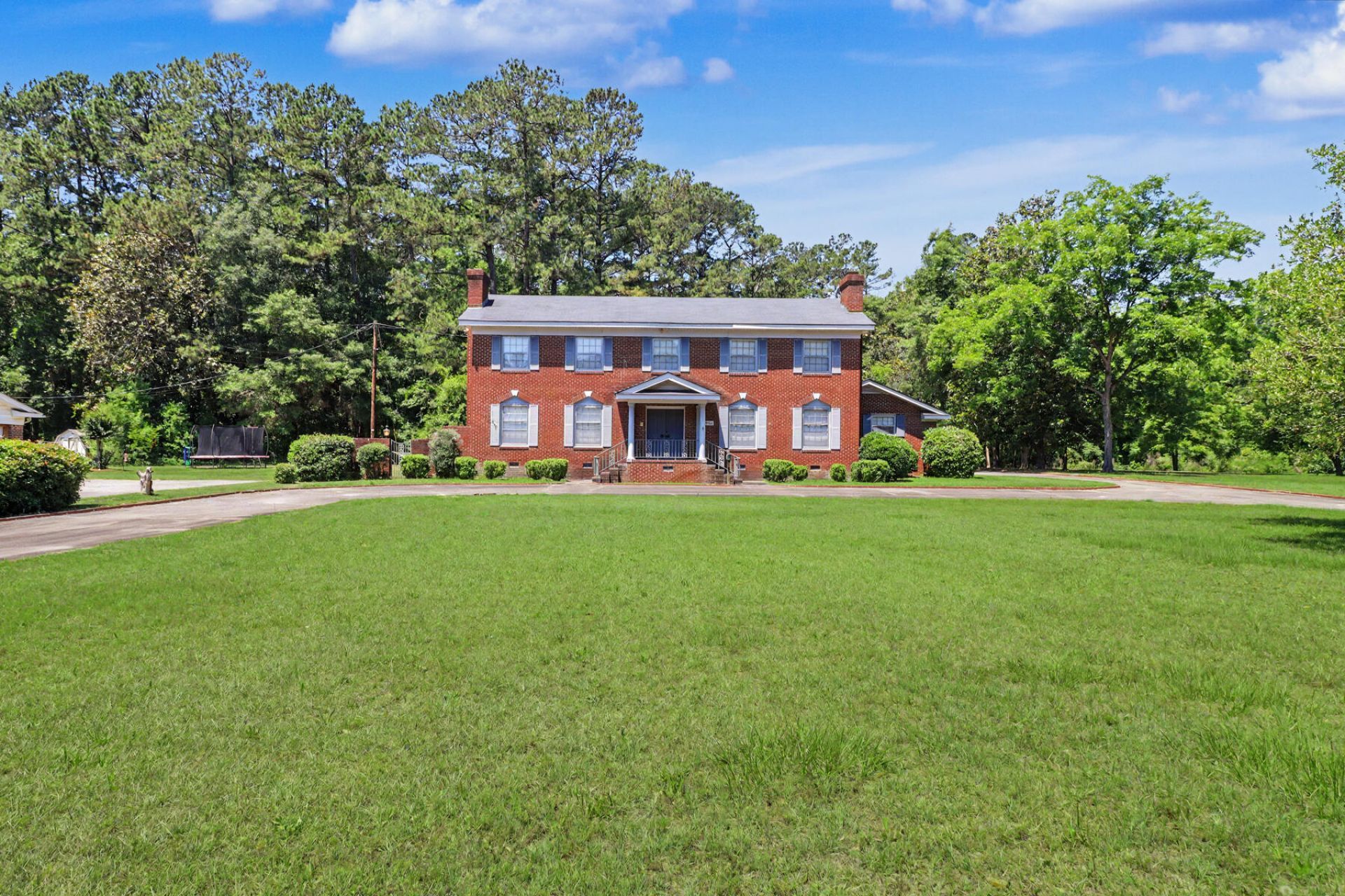 2824 Camden Road Photo 4