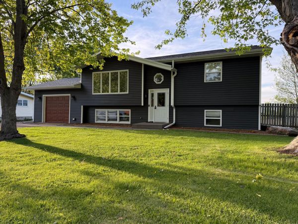 1240 Lokhorst Street , Baldwin, WI 54002