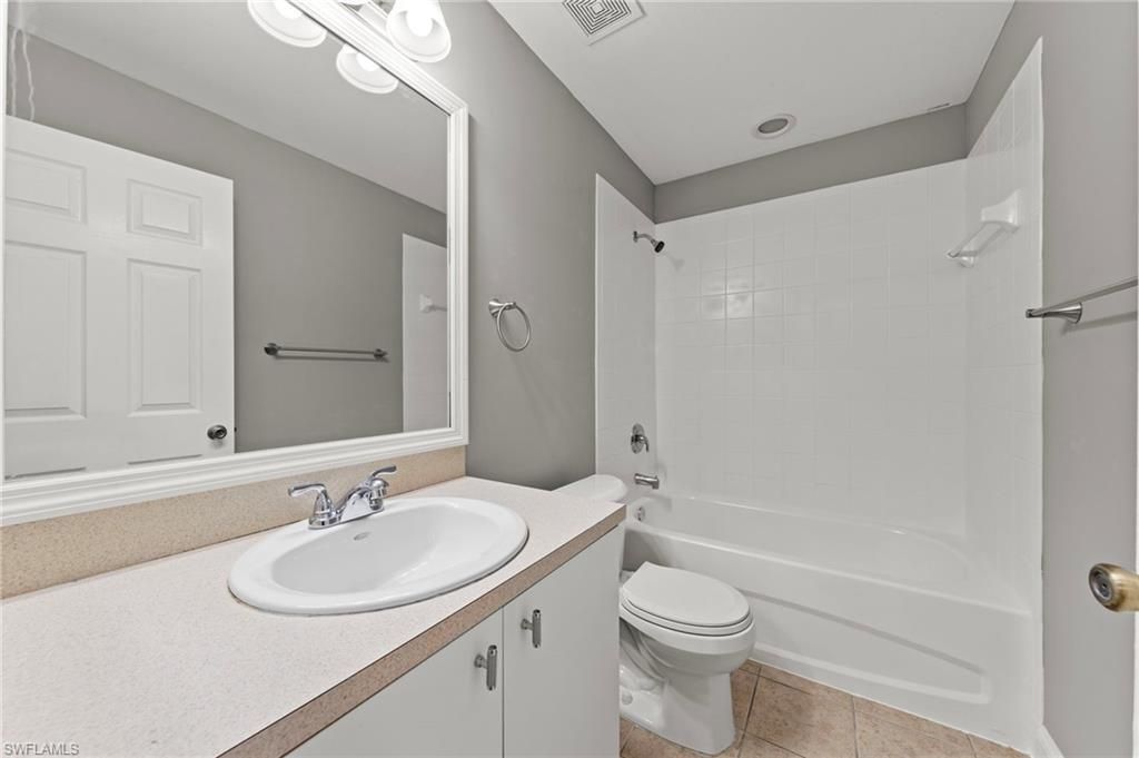 4109 Bellasol Cir, Unit 1114, Fort Myers, FL 33916 Photo
