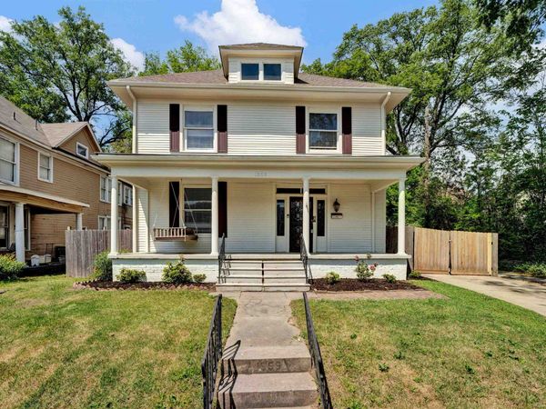 1556 COURT AVE, Memphis, TN 38104