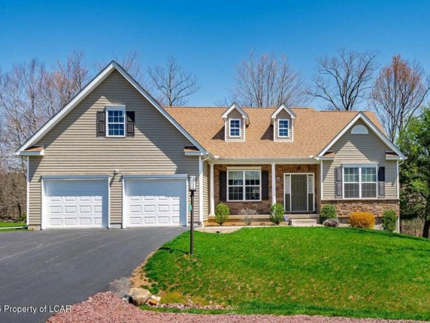 309 Golden Oaks Drive , White Haven, PA 18661 Main Photo
