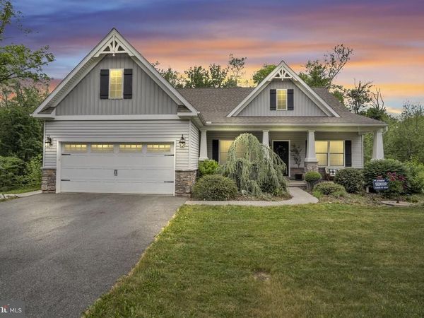 110 FREYS ROAD, ELIZABETHTOWN, PA 17022