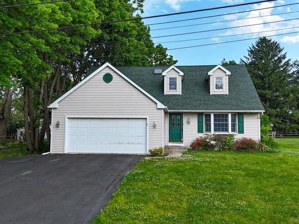 920 CHESTNUT STREET, ROYERSFORD, PA 19468