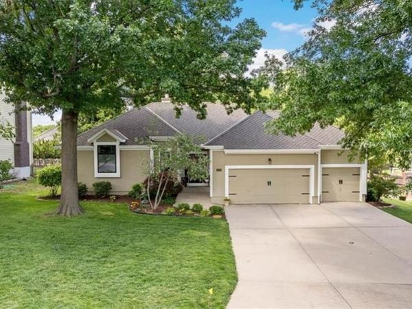 5408 W 153rd Street, Leawood, KS 66224
