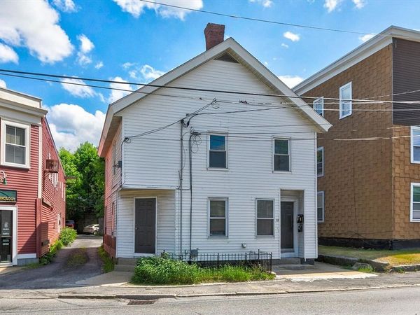 80-82 Laurel St, Fitchburg, MA 01420