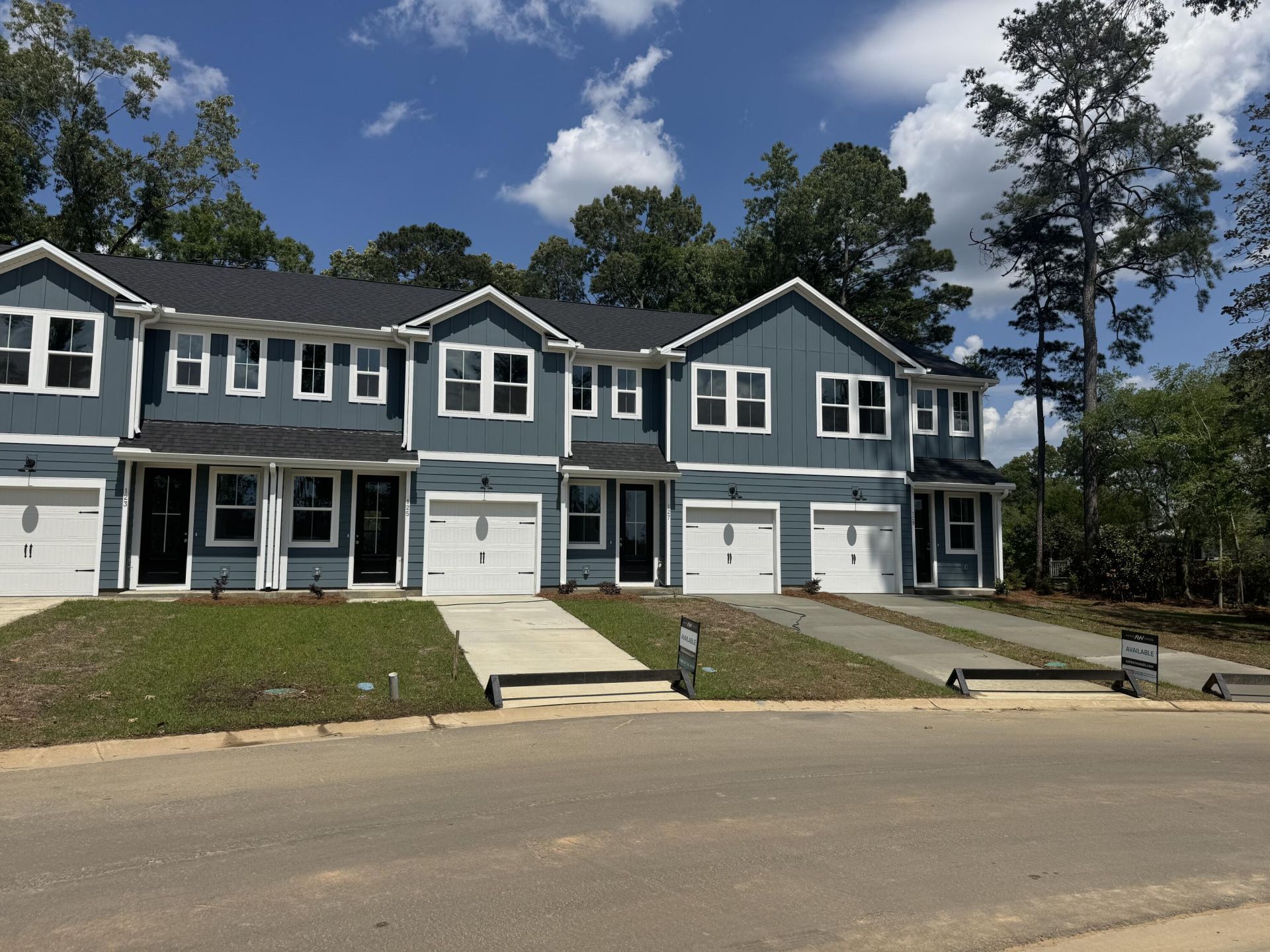 129 Berry Shoals Drive Photo 1