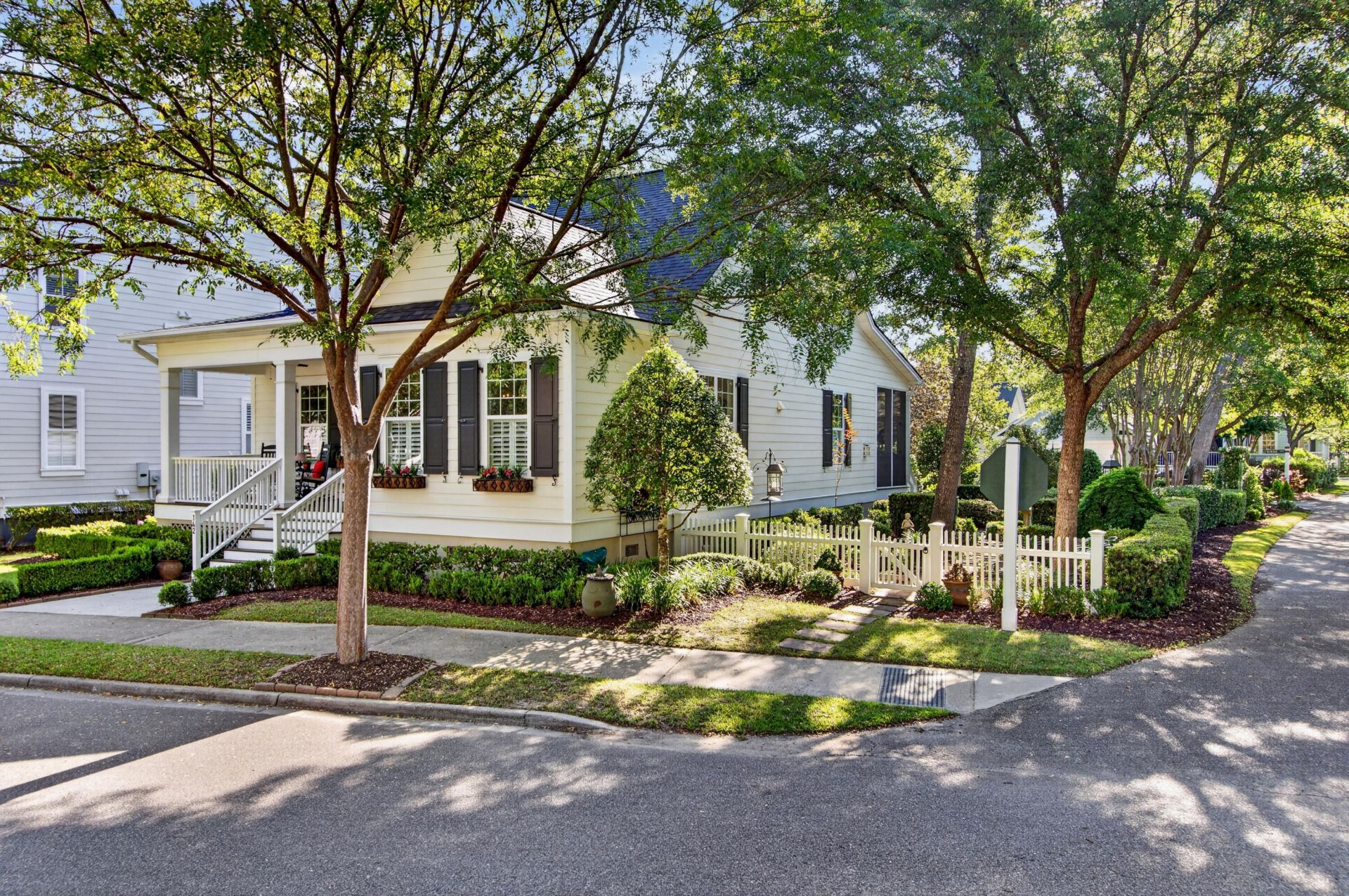 142 Donning Drive Photo 3