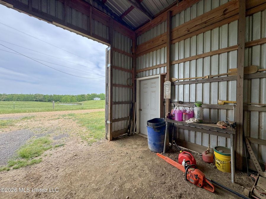 Property Image 180