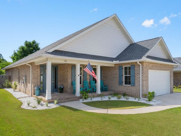 176 Raiders Trail, Valparaiso, FL 32580
