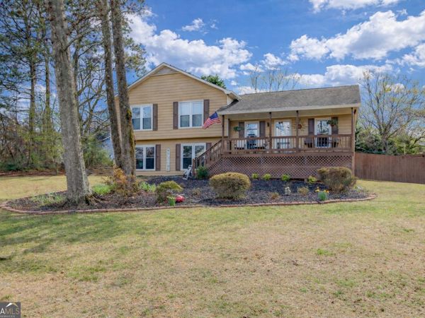 1521 Hunters Cove, Auburn, GA 30011