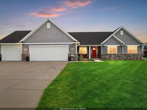 2000 DOBBY STREET, De Pere, WI 54115