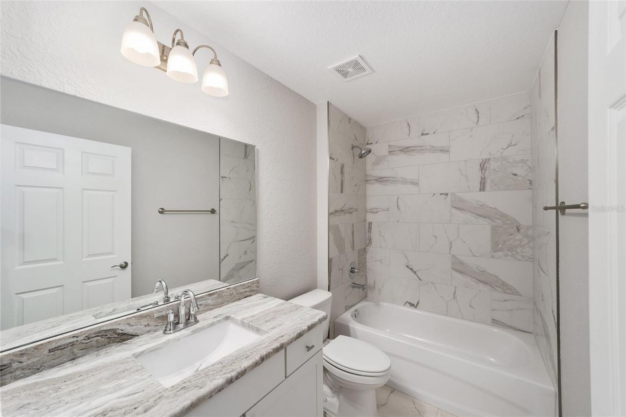 1736 W Hall Place , Citrus Springs, FL 34434 Photo