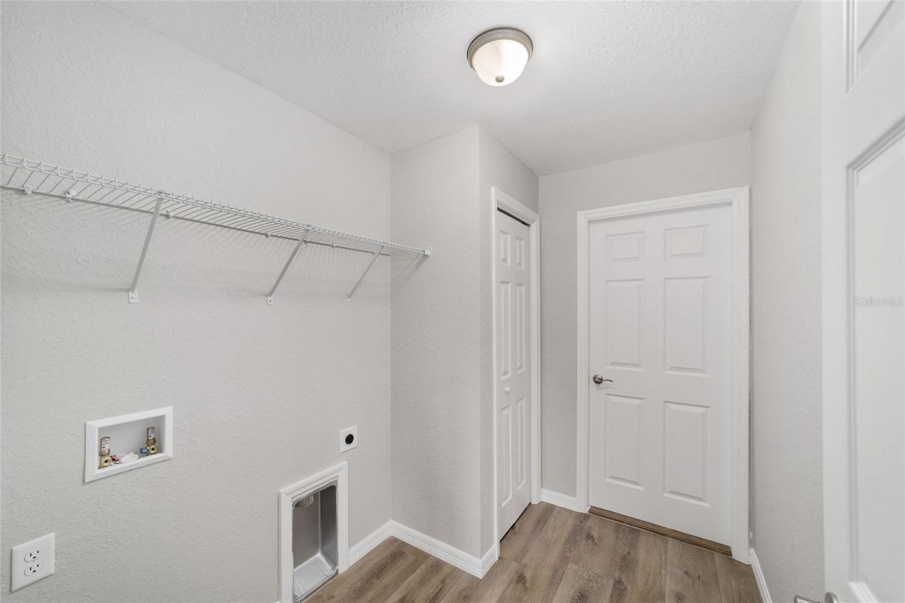 1736 W Hall Place , Citrus Springs, FL 34434 Photo