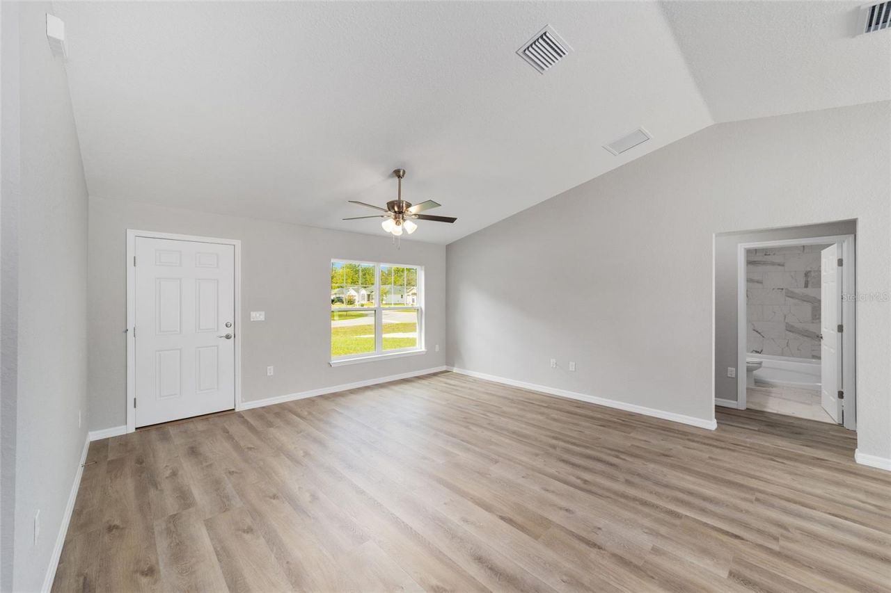 1736 W Hall Place , Citrus Springs, FL 34434 Photo