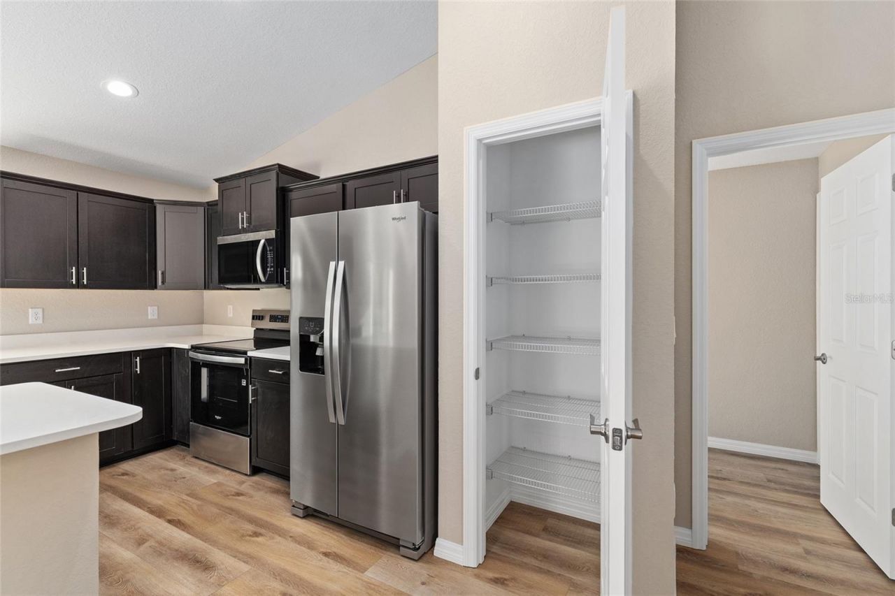 9299 N Hunter Way , Dunnellon, FL 34433 Photo