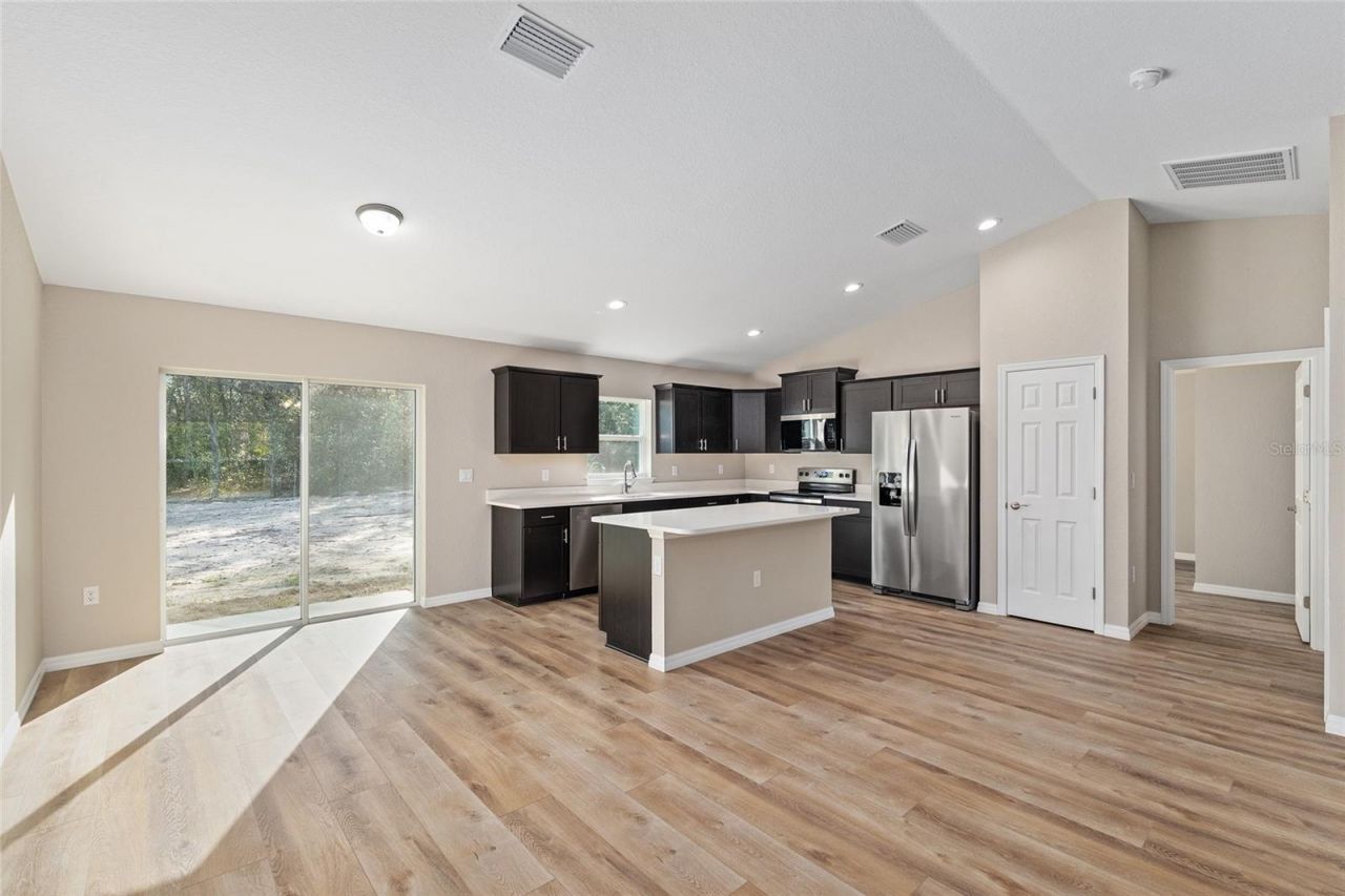 9299 N Hunter Way , Dunnellon, FL 34433 Photo