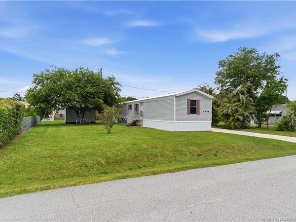 4646 SE Circle Way, Stuart, FL 34997