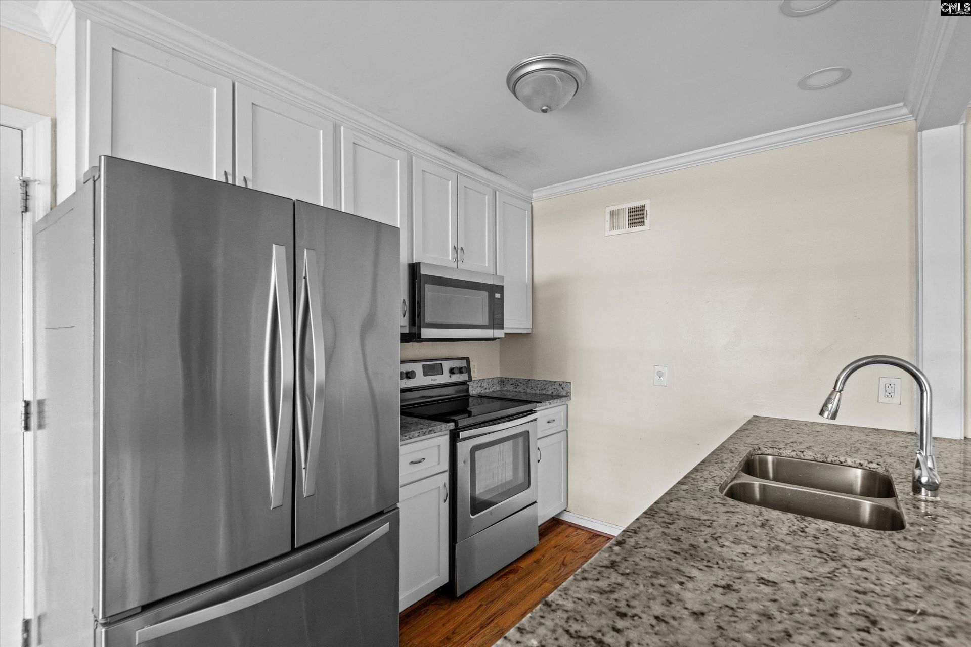 1716 Westchester Drive  Photo 12