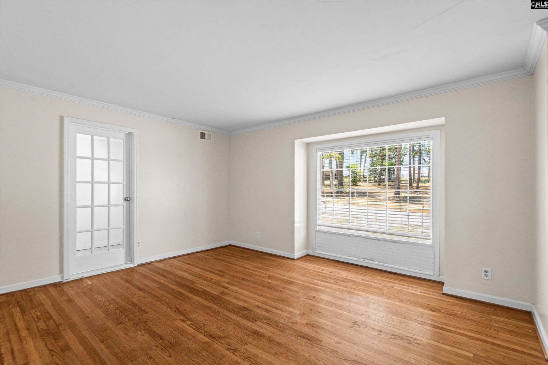 1716 Westchester Drive  Photo 5