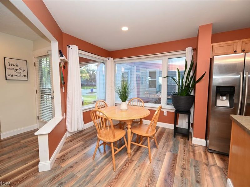 17725 Puritas Avenue, Cleveland, OH 44135 Photo 4