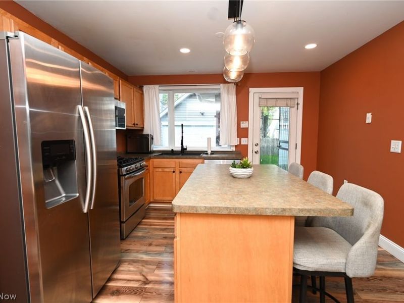 17725 Puritas Avenue, Cleveland, OH 44135 Photo 5