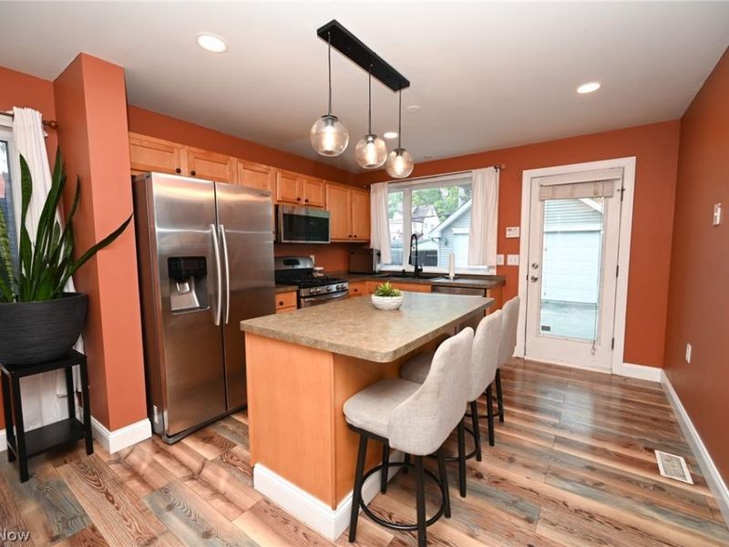 17725 Puritas Avenue, Cleveland, OH 44135 Photo 6