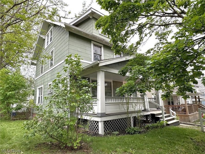 1438 Newton Street, Akron, OH 44305 Photo 2